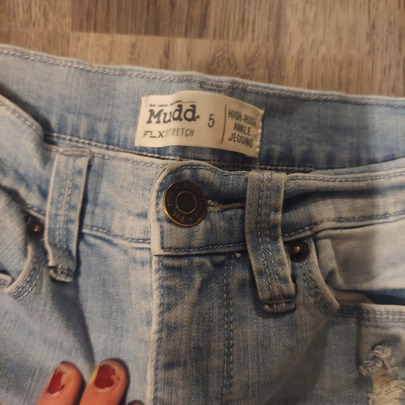 Jeans - Picture 3 of 4